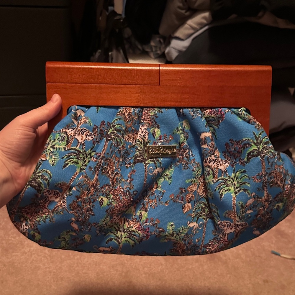 Lilly Pulitzer Blue Tropical Clutch with Wooden Handle